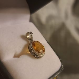 Cirtine Oval Pendant Charm